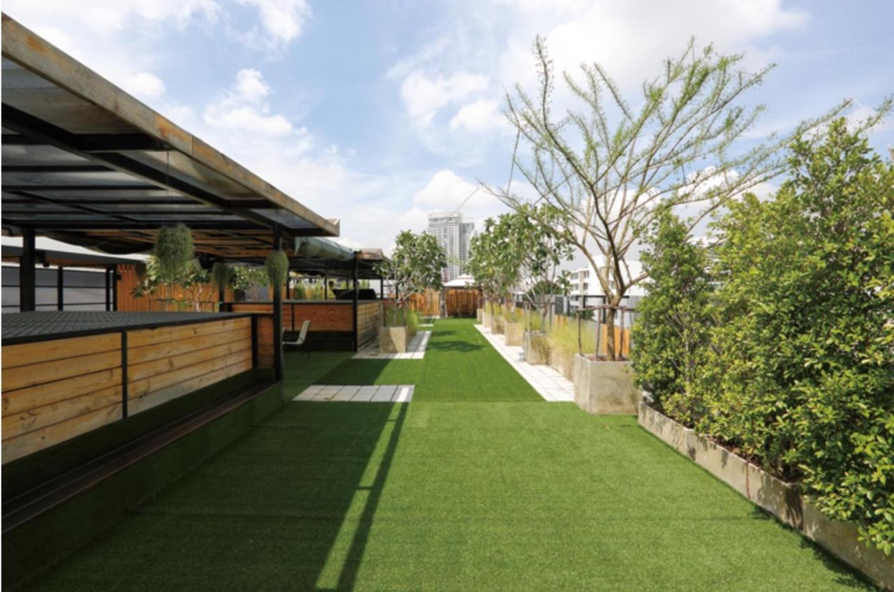 Q Suites 46 Bangkok Bagian luar foto