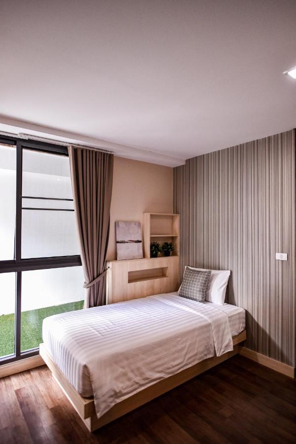 Q Suites 46 Bangkok Bagian luar foto