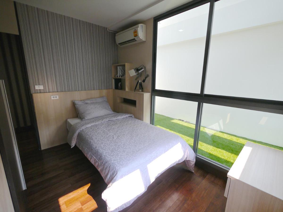 Q Suites 46 Bangkok Bagian luar foto